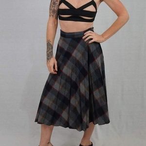 Vintage plaid 100% wool skirt